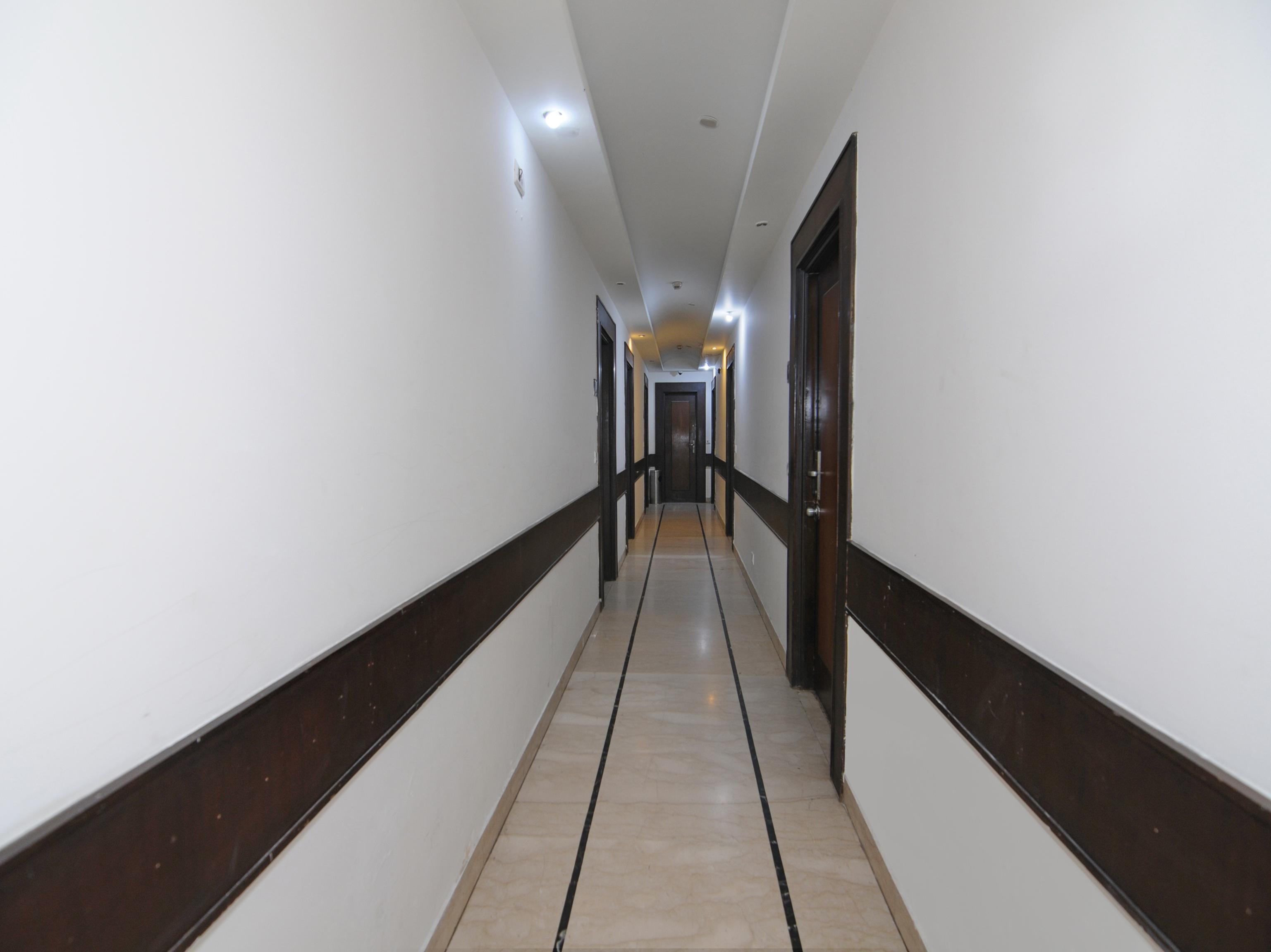 Oyo 6845 The Grand Hotel Nuova Delhi Esterno foto